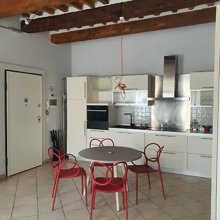 Apartment Mossotti Street Pisa