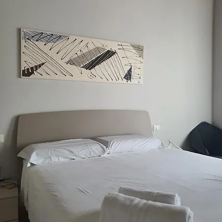 Mossotti Street Apartment
