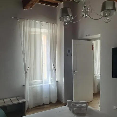Apartment Mossotti Street *